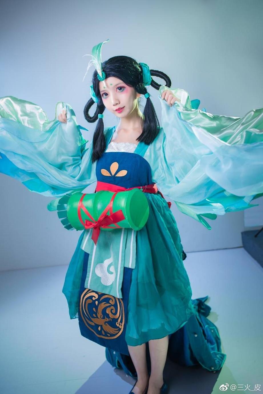 迷失人形cosplay，魅力coser倾情演绎，照片美图共赏