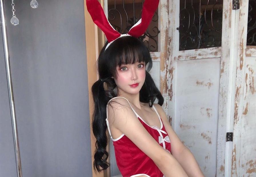 一套必备的cosplay套装，阿包也是兔娘cos甘雨，原图独享